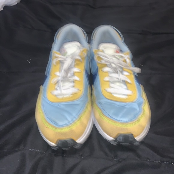 Nike Shoes - Picture 4 of 4